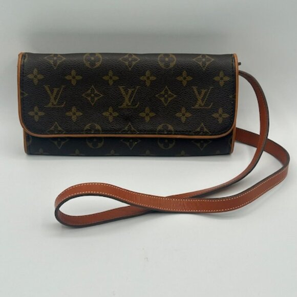 Authentic Louis Vuitton Pochette Twin PM M51854, Handbag Clutch - Picture 1 of 12